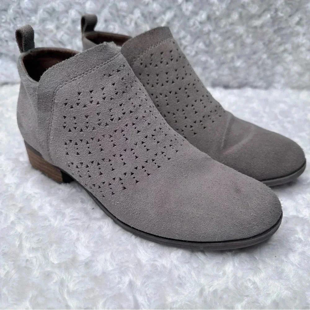 TOMS Tan Suede Perforated Deia Booties Size 7.5